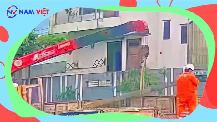 Công nhân tử vong do cột điện rơi trong quá trình thi công